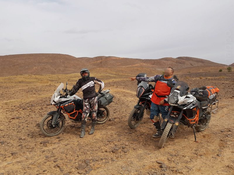 Ouah l'autre il part en Triumph et il rentre en KTM!